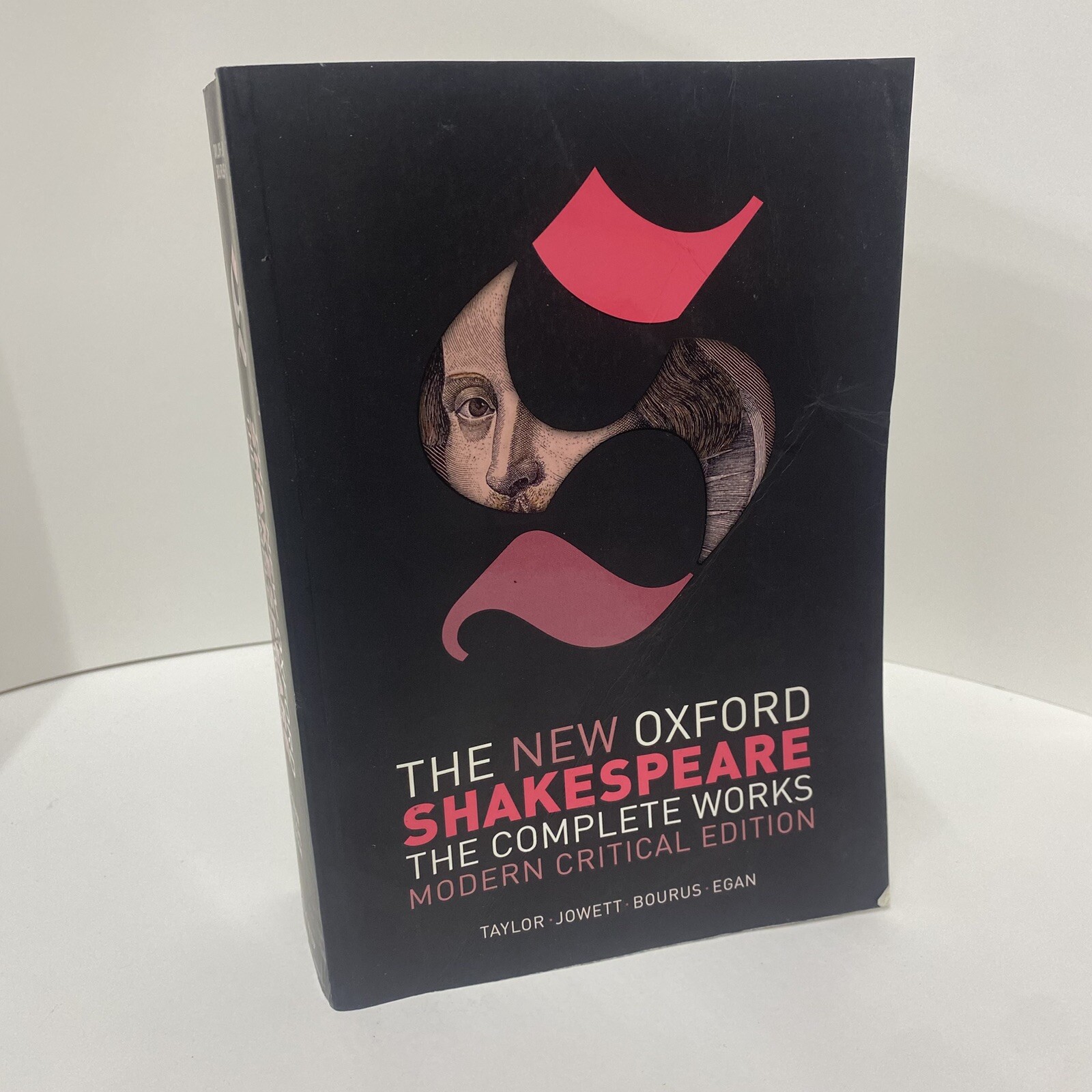 The New Oxford Shakespeare: Modern Critical Edition: The Complete Works Paperbac