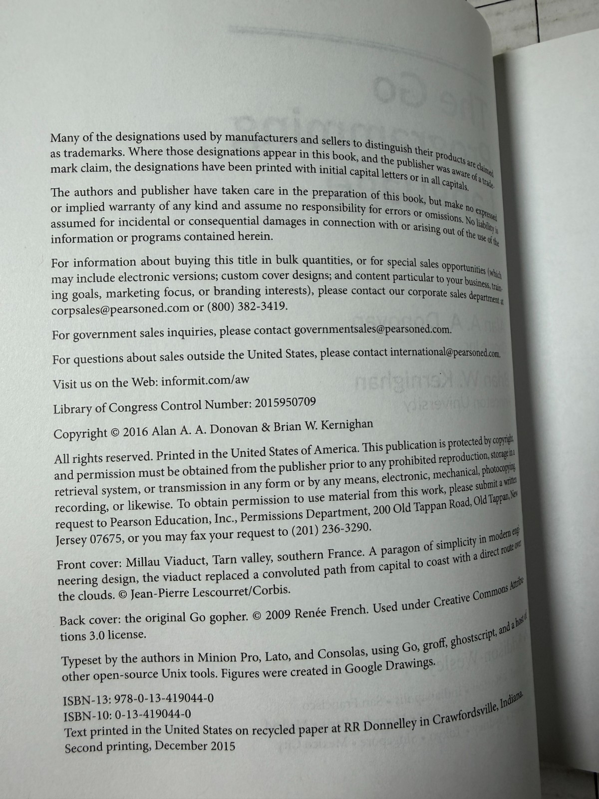 Go Programming Language by Alan Donovan & Brian Kernighan 2015, TPB Ships Fast