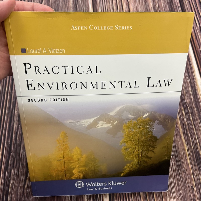Aspen Paralegal Ser.: Practical Environmental Law by Laurel A. Vietzen