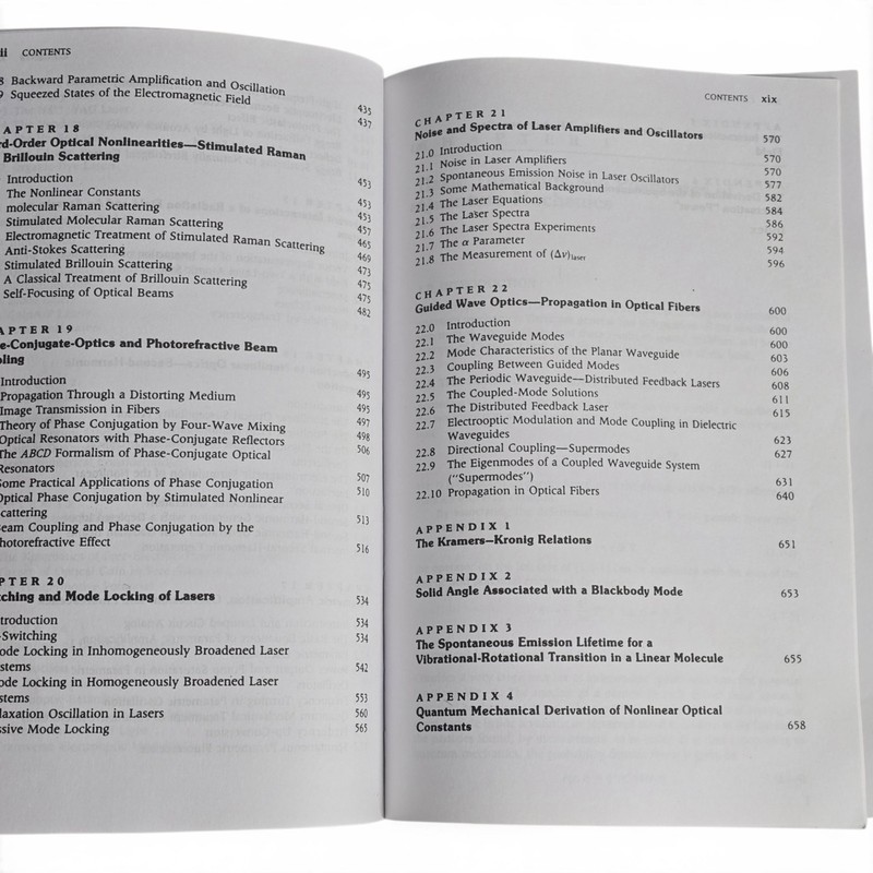 QUANTUM ELECTRONICS: Third Edition (1989) RARE Softcover by Amnon Yariv gallery