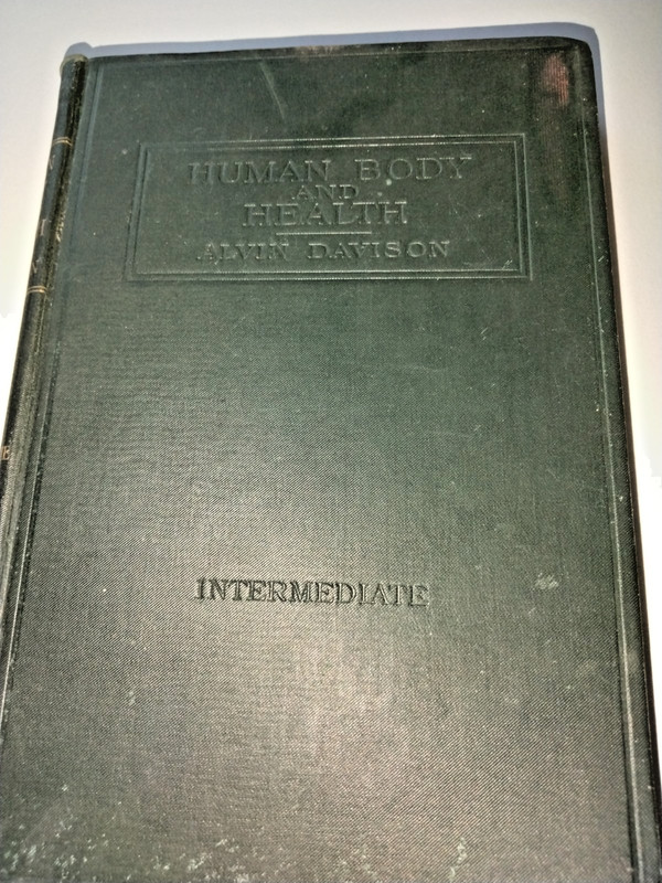 The Human Body & Health – Alvin Davison Intermediate 1909 Hardcover Illustrated