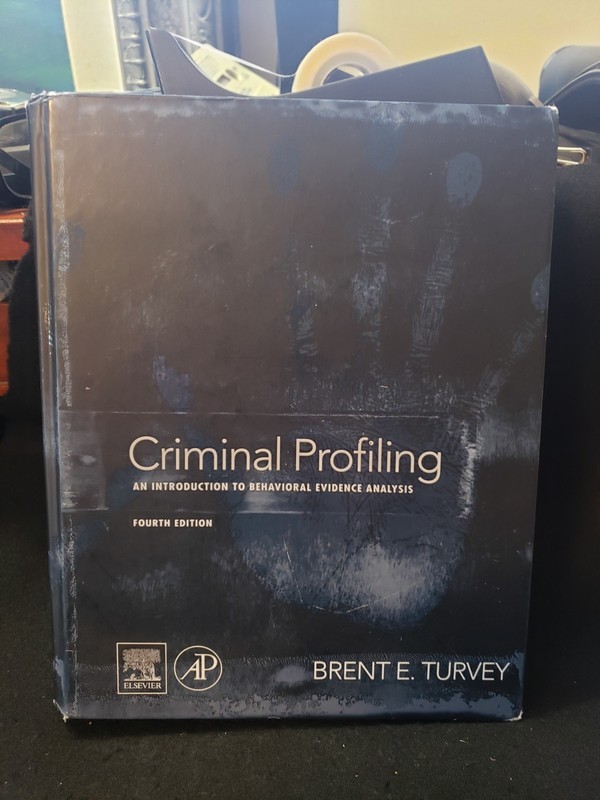Criminal Profiling, Fourth Edition: An Introduction to Behavioral Evidenc – GOOD