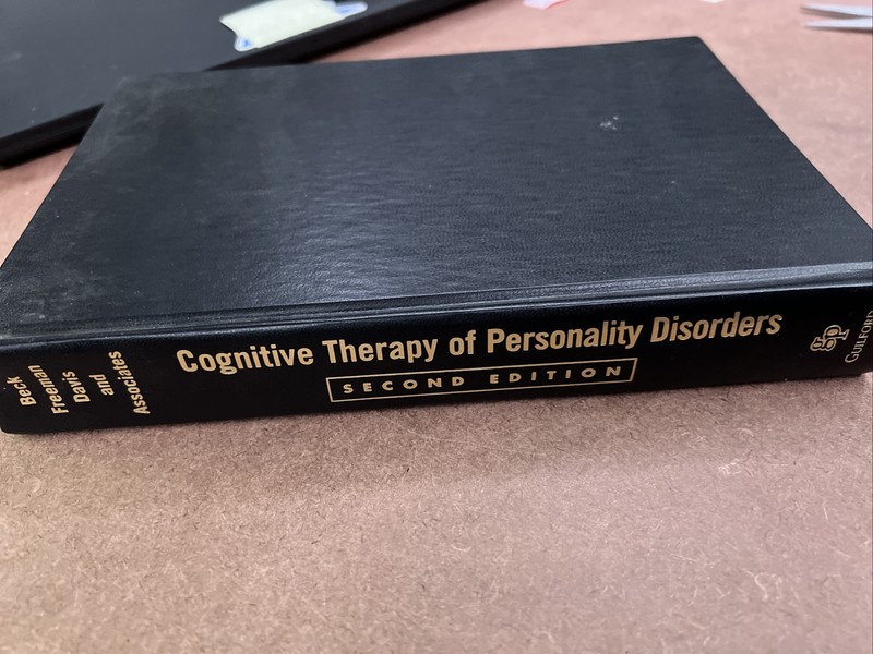 COGNITIVE THERAPY OF PERSONALITY DISORDERS 2nd edition Guilford Press 2004 C4