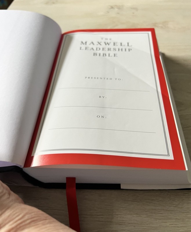 Thomas Nelson NKJV The Maxwell Leadership Bible 3rd Ed., clean pages, no marking gallery
