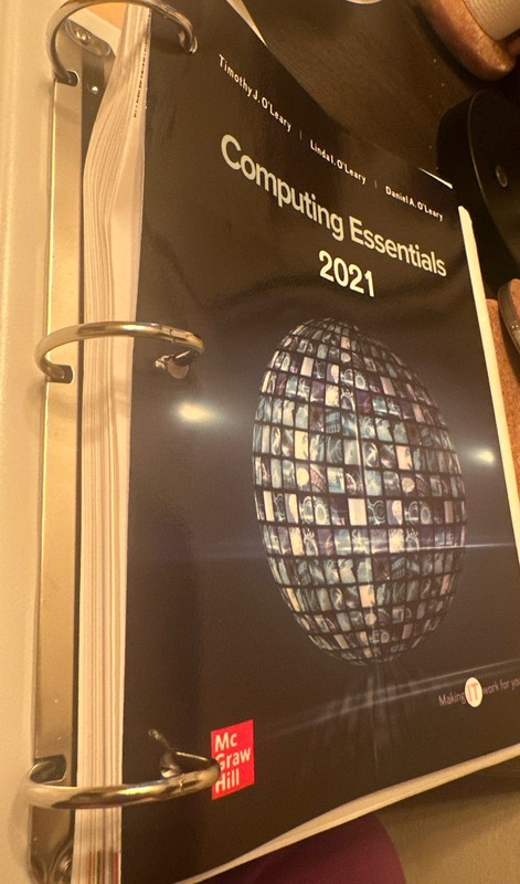 Loose Leaf for Computing Essentials 2021 Preowned 3 ring binder gallery