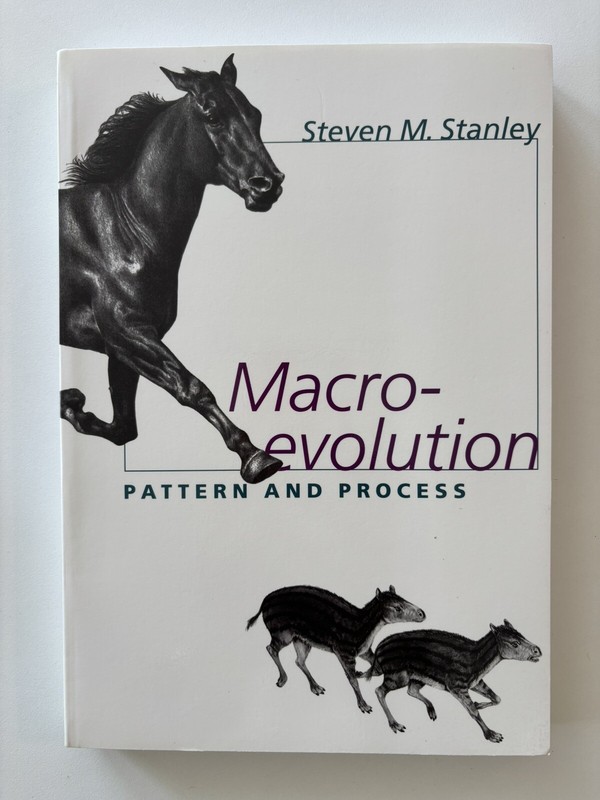 Macroevolution: Pattern and Process by Steven M. Stanley PB 1ST 1998 FINE