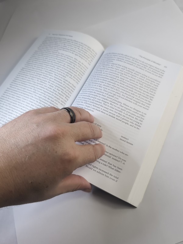 Philosophical Dilemmas: A Pro and Con Introduction to the Major Questions gallery