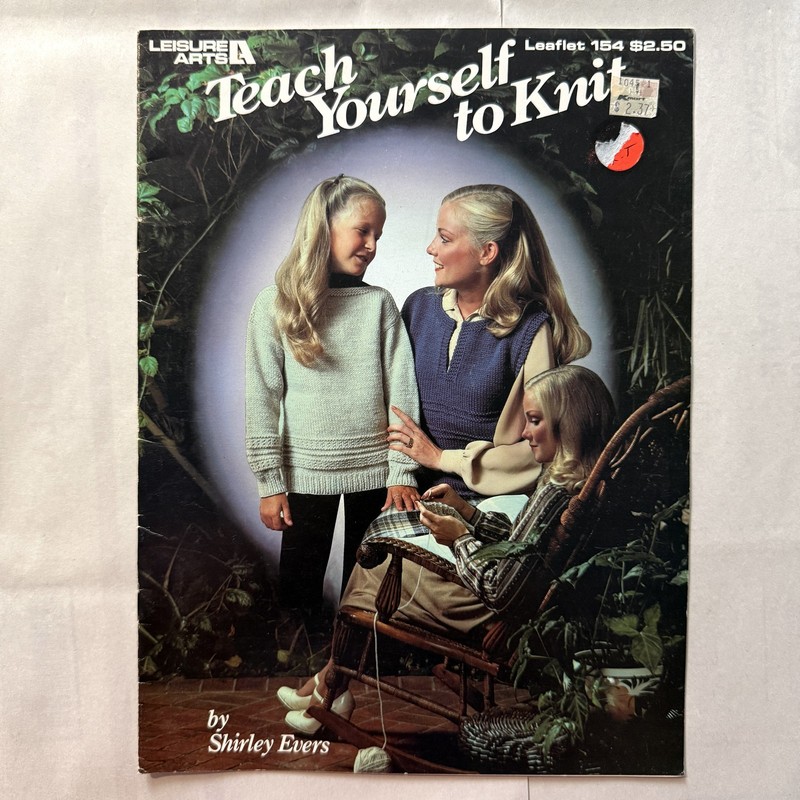 Vintage Leisure Arts Teach Yourself to Knit Leaflet 154 Shirley Evers 1970s