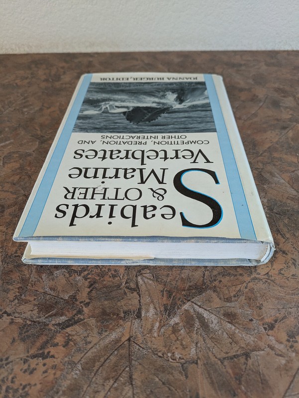 Seabirds & Other Marine Vertebrates | Joanna Burger | 1989 Hardcover gallery
