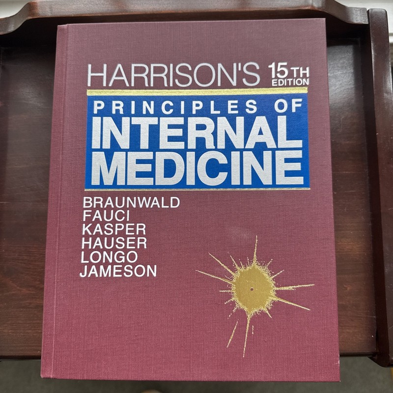 Harrisons Principles of Internal Medicine, 15th Edition - VERY GOOD COND