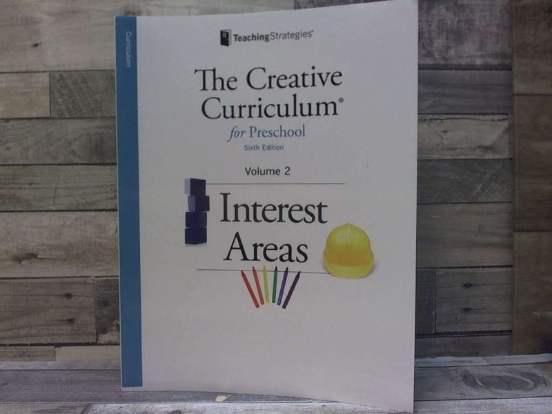 Creative Curriculum Preschool Volume 2 Interest Areas by Cate Heroman,Diane Tri